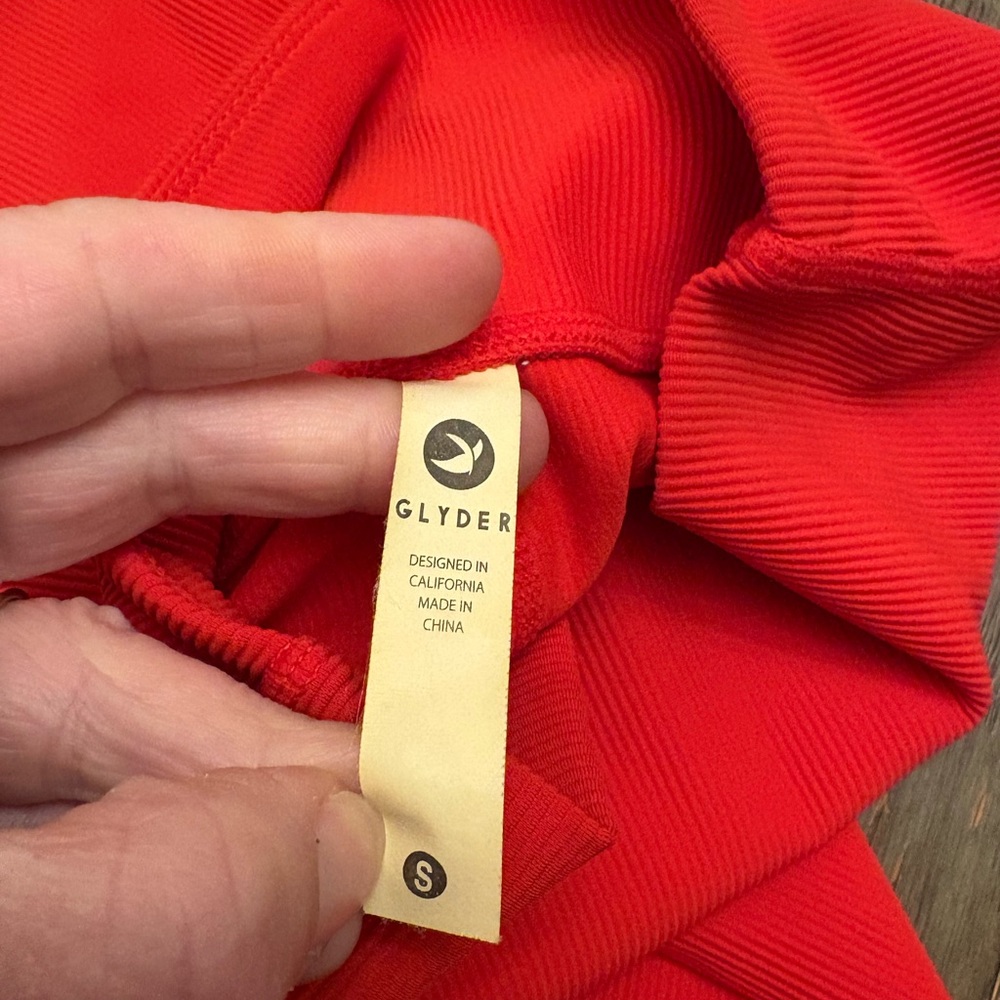 Women’s small red ribbed Glyder leggings - Picture 7 of 8